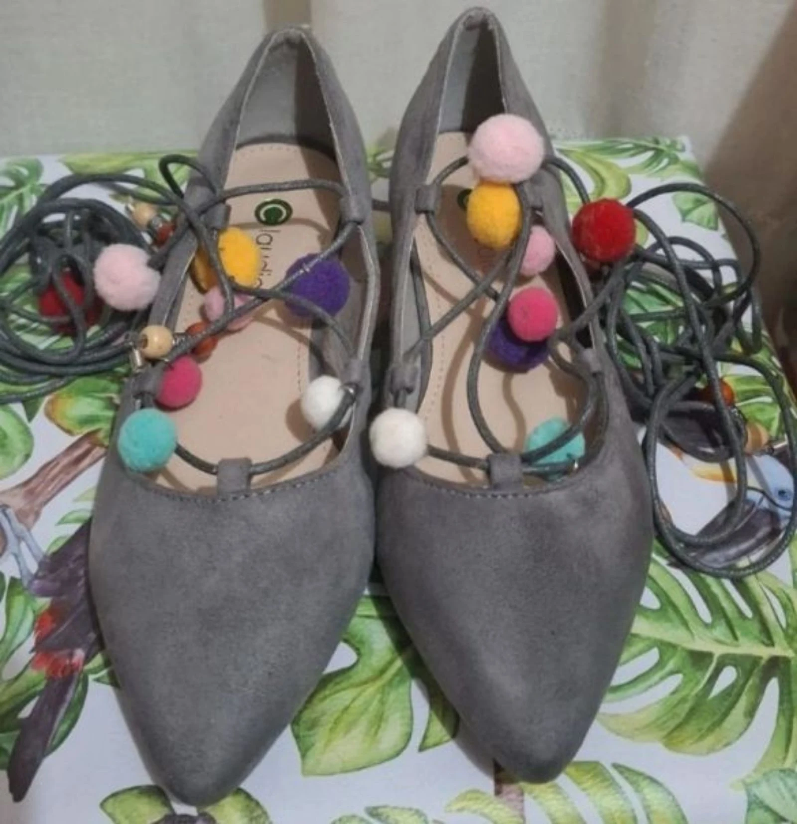 Manoletinas Grises con Pompones Multicolores limite edition Y2K – photo 2